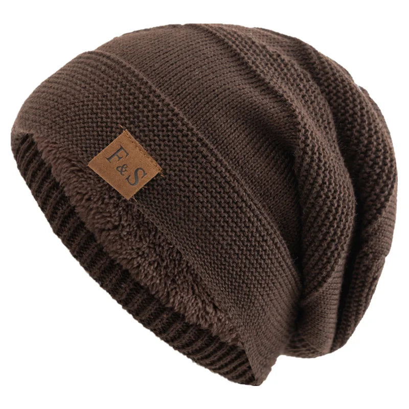 Relaxed Fit Knit Beanie with Plush Fleece Lining for Men & Women – Cold-Weather Slouch Cap with Badge Detail | Thomler
