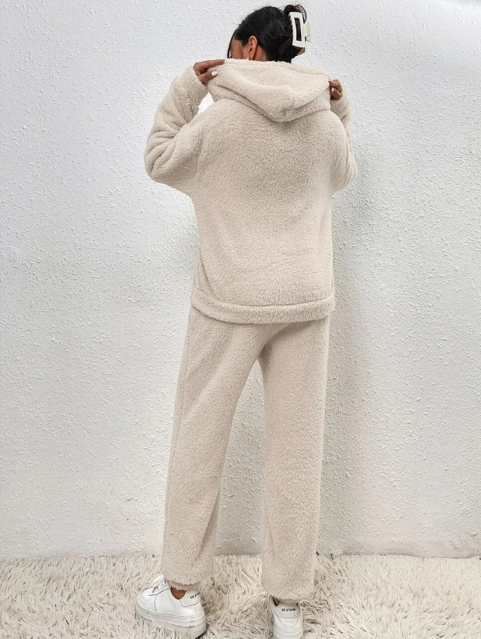 Hooded Teddy Fleece Loungewear Set for Women – Two-Piece Oversized Sweatsuit with Pocket – Cozy Winter Homewear Outfit | Thomler