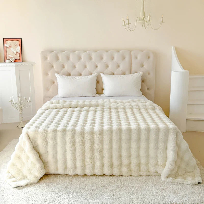 Double-Layer Plush Throw Blanket – Ultra-Soft Faux Rabbit Fur – Versatile for Couch, Bed, Picnic & Office | Thomler