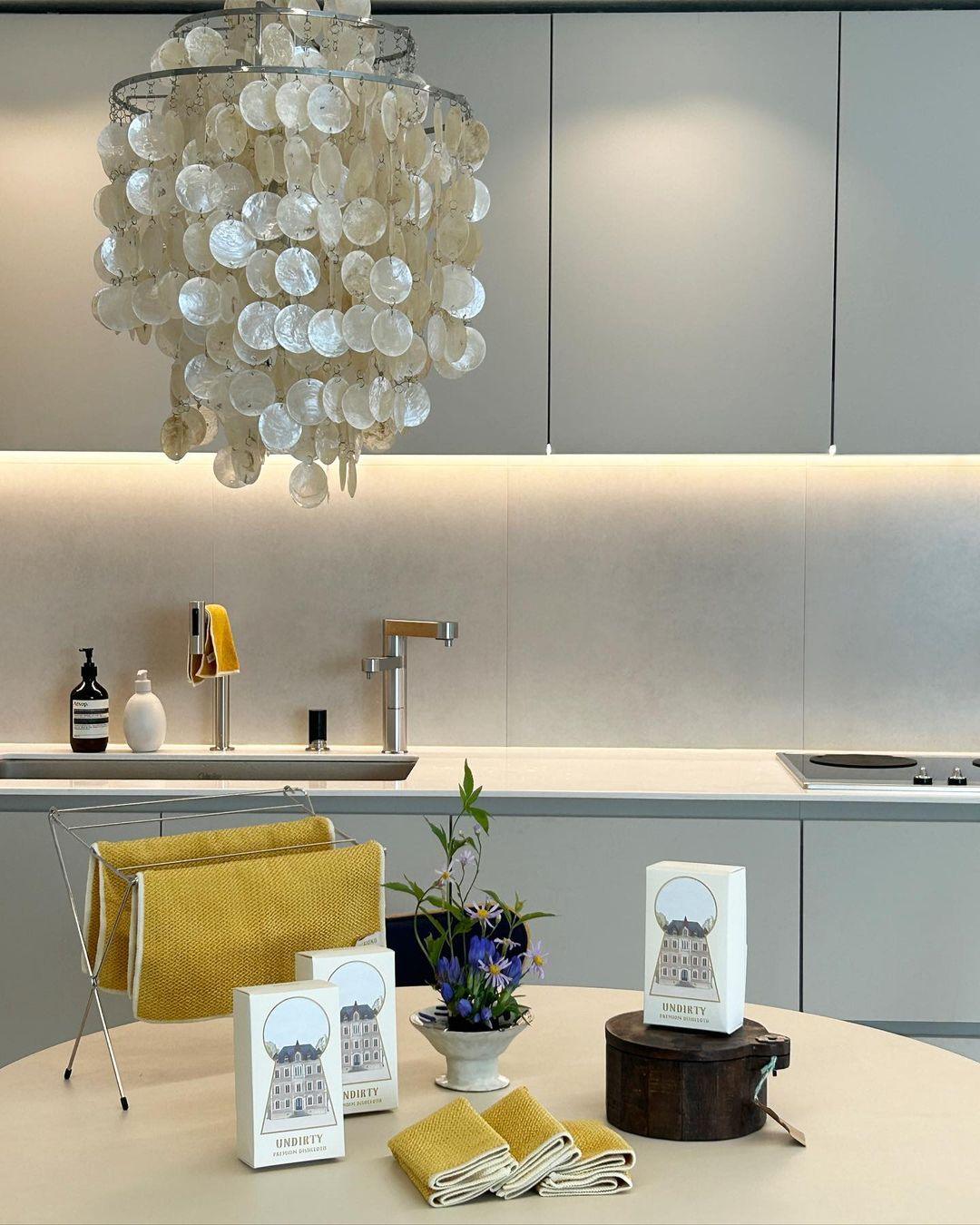 Cascading Shell Pendant Light Fixture Chrome Finish 28 Inches Adjustable Hanging Ceiling Lamp for Dining Room Kitchen Island Open Living Spa | Thomler