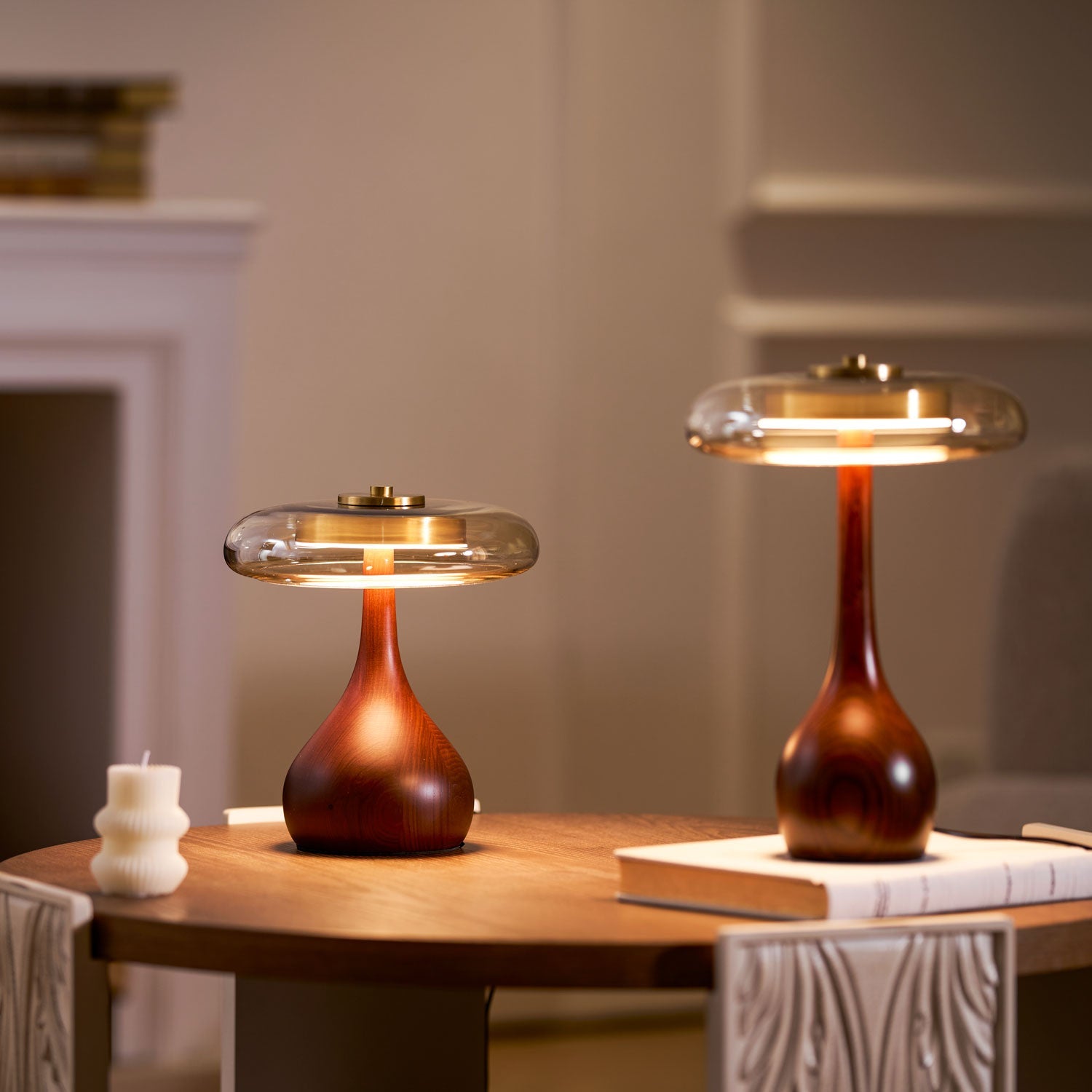 Wooden Table Lamp 9.8 in (25.0 cm) Amber Glass Shade Indoor Desk Lighting Warm Glow | Thomler