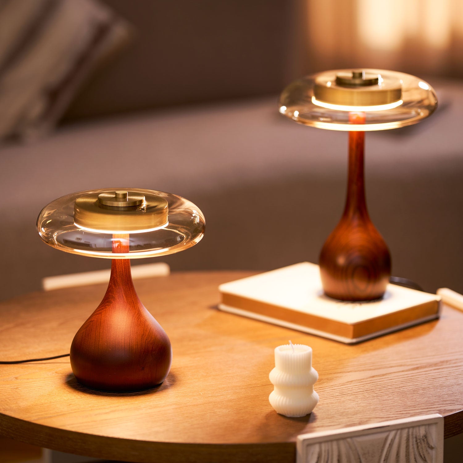 Wooden Table Lamp 9.8 in (25.0 cm) Amber Glass Shade Indoor Desk Lighting Warm Glow | Thomler