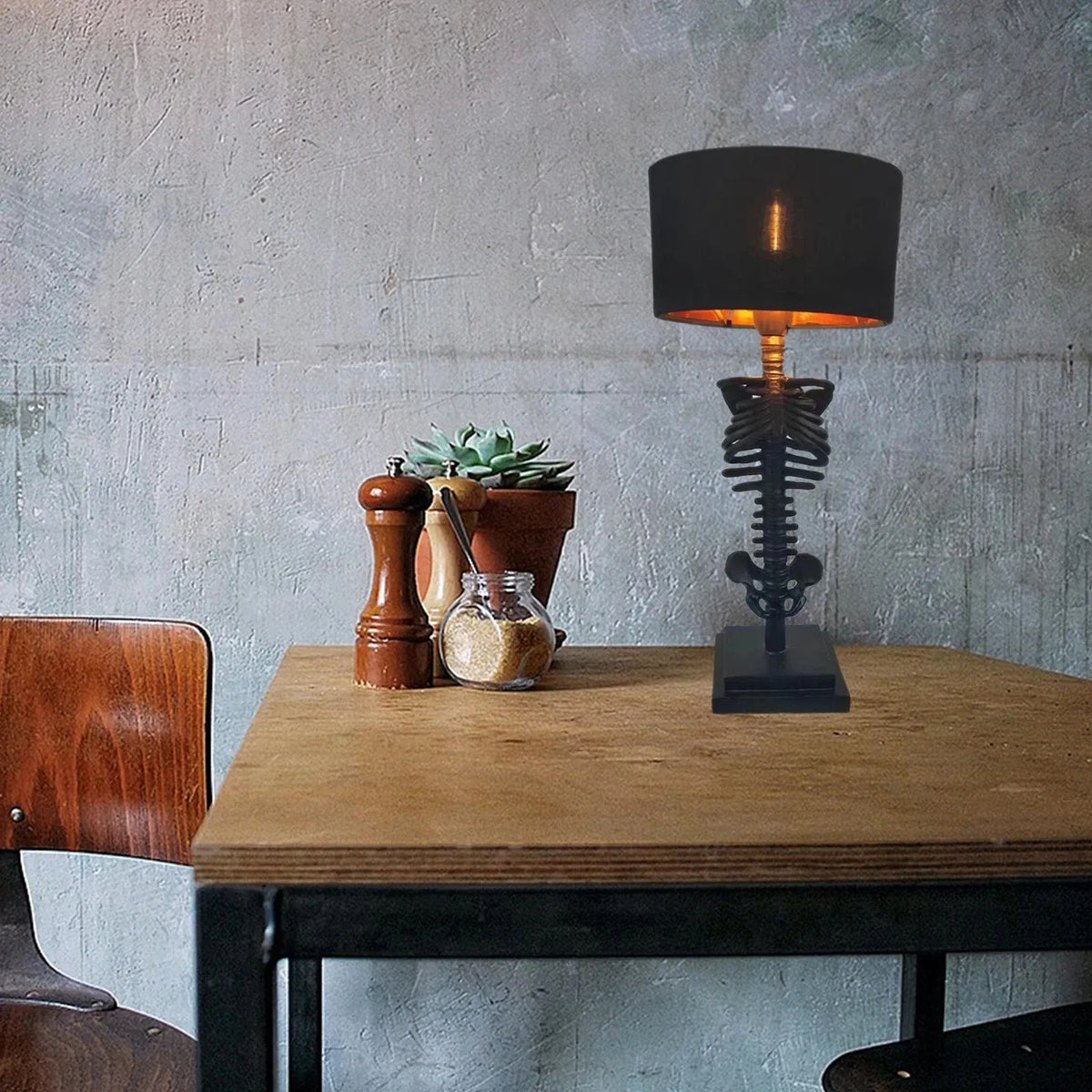Skeleton Hand Table Lamp Gothic Skull Bedside Light Decorative Bone Art Sculpture Accent Lighting for Bedroom Office Living Room Halloween | Thomler