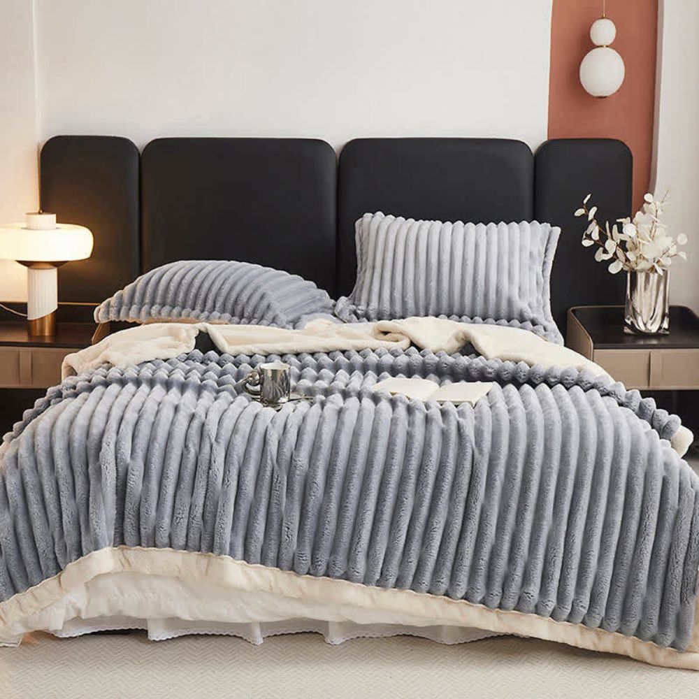Reversible Microfiber Throw Blanket – Ultra-Soft Dual-Texture Plush for Couch, Bed & Layering | Thomler
