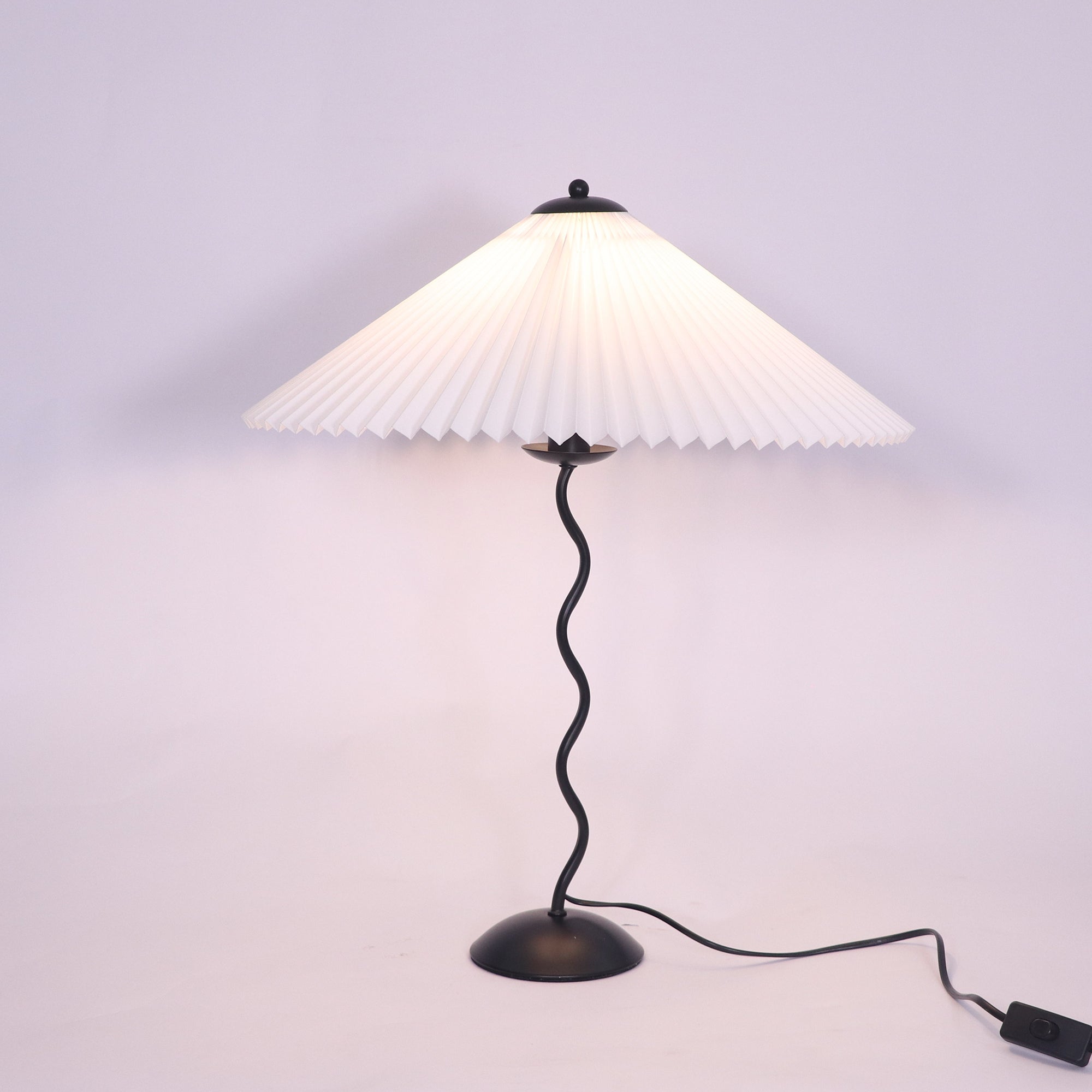 Metal Table Lamp 16.9 in Pleated Fabric Shade Curved Base Bedroom Living Room Nordic Minimalist Desk Lighting | Thomler