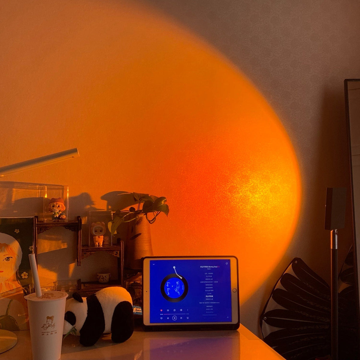Sunset Red Halo Circle Floor Lamp with Adjustable Color Temperature for Living Room & Studio Ambiance | Modern Minimalist Gradient Light | Thomler