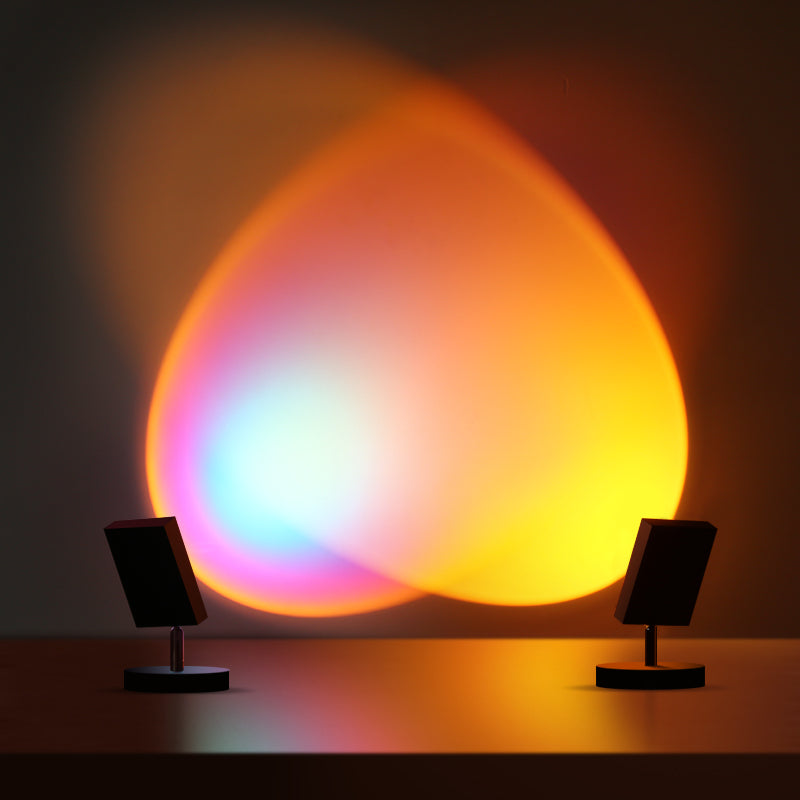 Color Projector Aluminum 4.7 in x 7.8 in Black Indoor Sunset Red Lighting | Thomler