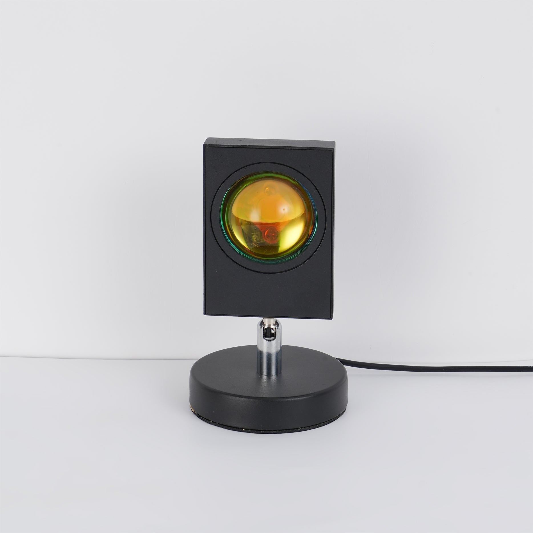 Color Projector Aluminum 4.7 in x 7.8 in Black Indoor Sunset Red Lighting | Thomler