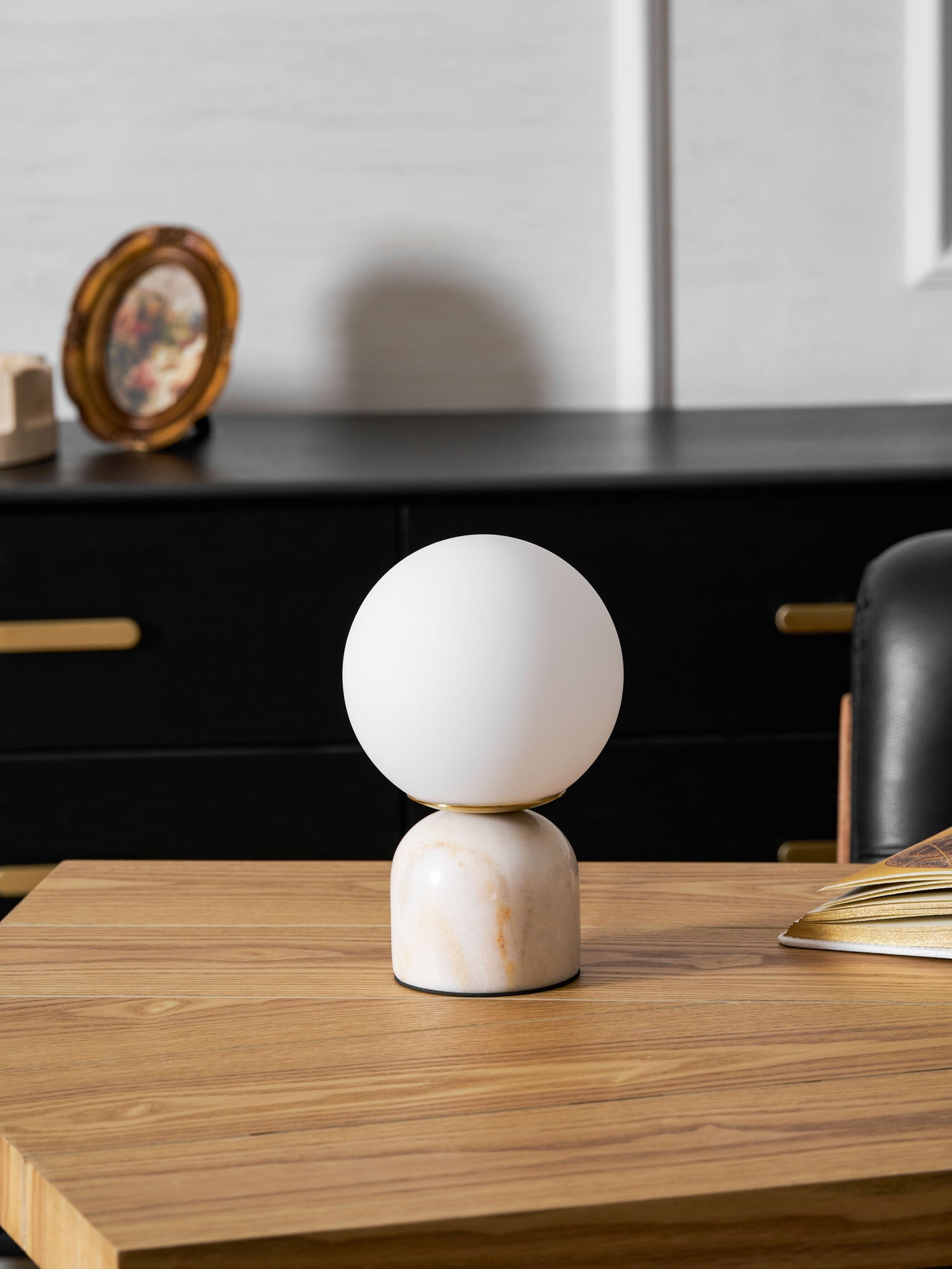 Marble Table Lamp 9.1 in (23.0 cm) Glass Globe Indoor Ambient Lighting Minimalist Modern Desk Light | Thomler