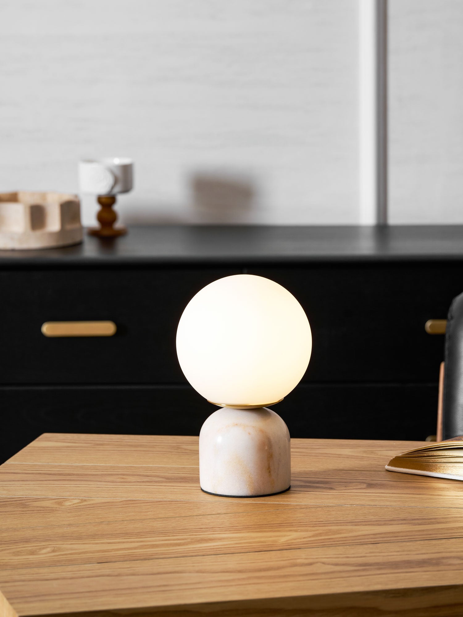 Marble Table Lamp 9.1 in (23.0 cm) Glass Globe Indoor Ambient Lighting Minimalist Modern Desk Light | Thomler