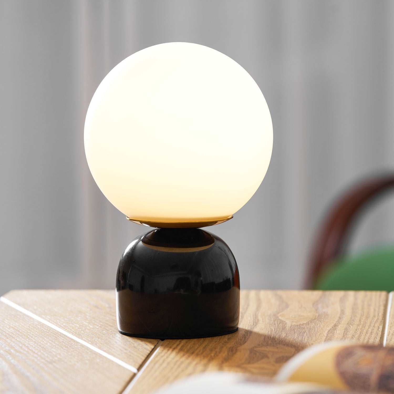 Marble Table Lamp 9.1 in (23.0 cm) Glass Globe Indoor Ambient Lighting Minimalist Modern Desk Light | Thomler