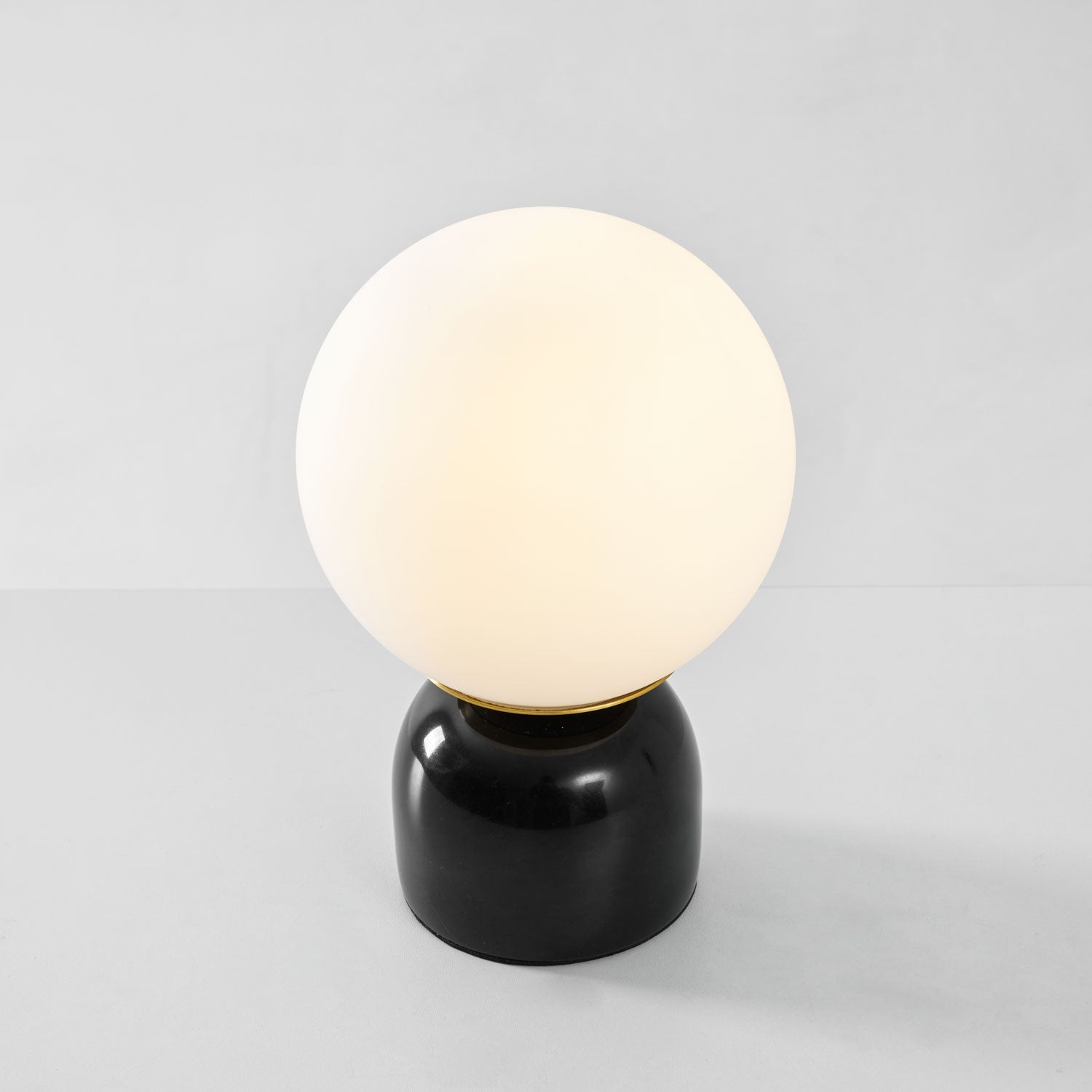 Marble Table Lamp 9.1 in (23.0 cm) Glass Globe Indoor Ambient Lighting Minimalist Modern Desk Light | Thomler