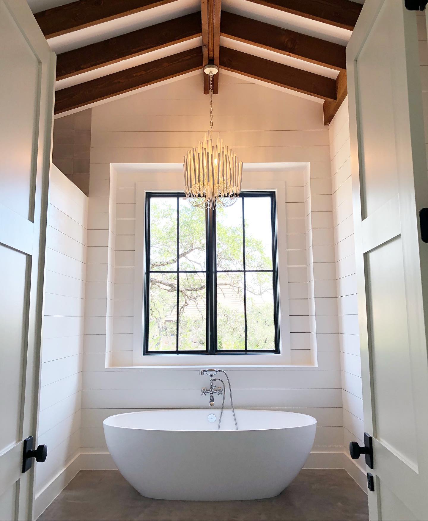 Chandelier Metal 20 in Ivory Modern Dining Room Ceiling Light Decorative Fixture | Thomler