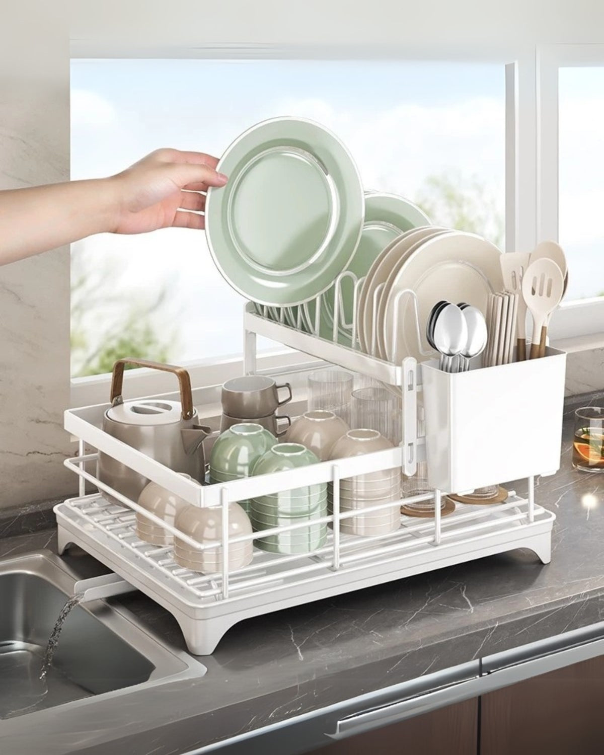 Modern afdruiprek van carbon staal met 360° draaibare afvoer – luxe keukendroogrek met meerdere niveaus | Sansoti