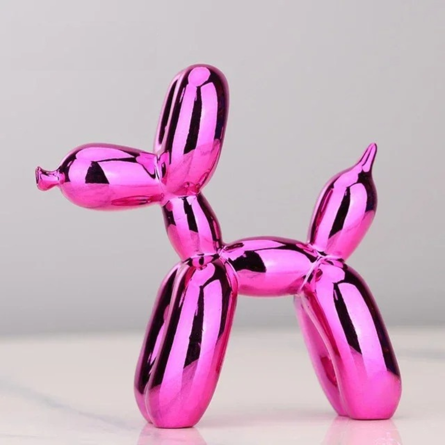 Resin Balloon Dog Sculpture – Modern Pop Art Figurine for Shelf, Desk & Home Decor in 3 Sizes | Thomler