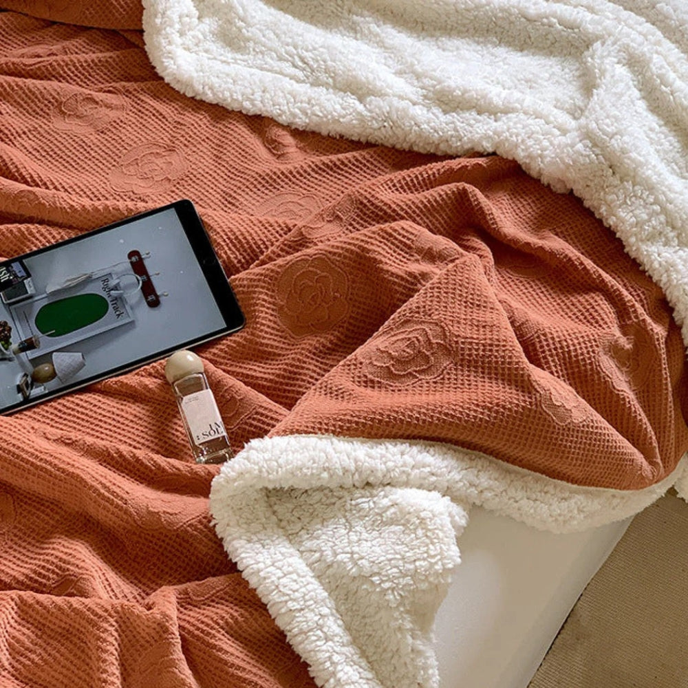 Double-Sided Sherpa Throw Blanket with Textured Floral Design – Ultra-Soft Microfiber Fleece for Sofa, Bed & Cozy Layering | Thomler