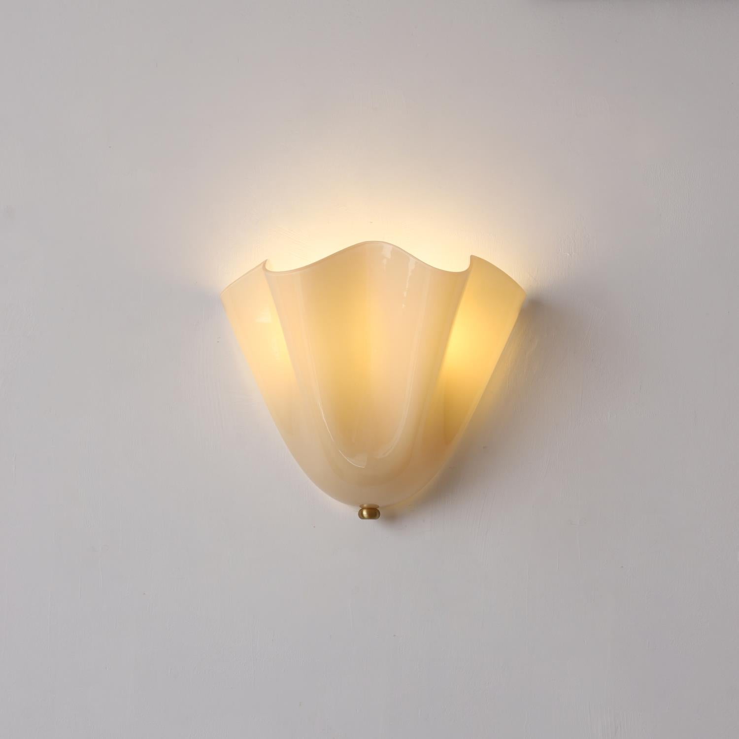 Wall Lamp Glass 11 in Hand Blown Petal Shade Bedroom Hallway Decorative Sconce Lighting Fixture | Thomler