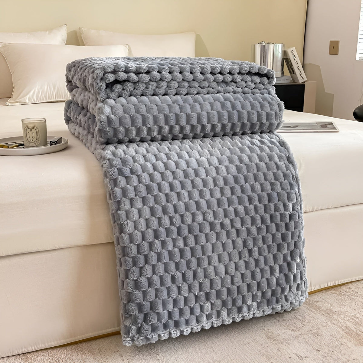 Plush Microfiber Throw Blanket for Couch and Bed – Ultra Soft Fleece Layer for Living Room, Bedroom, and Outdoor Use | Thomler