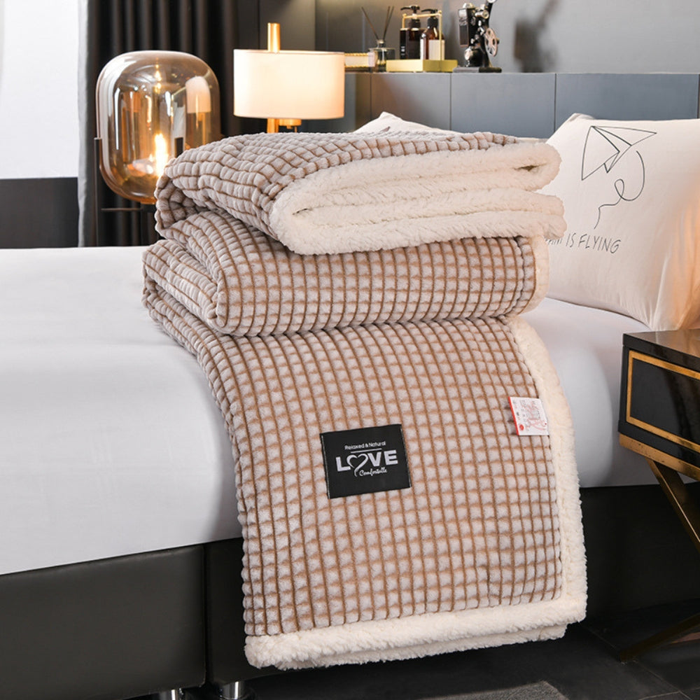 Reversible Textured Throw Blanket with Plush Fleece Backing – Year-Round Cozy Layer for Sofa & Bed | Thomler