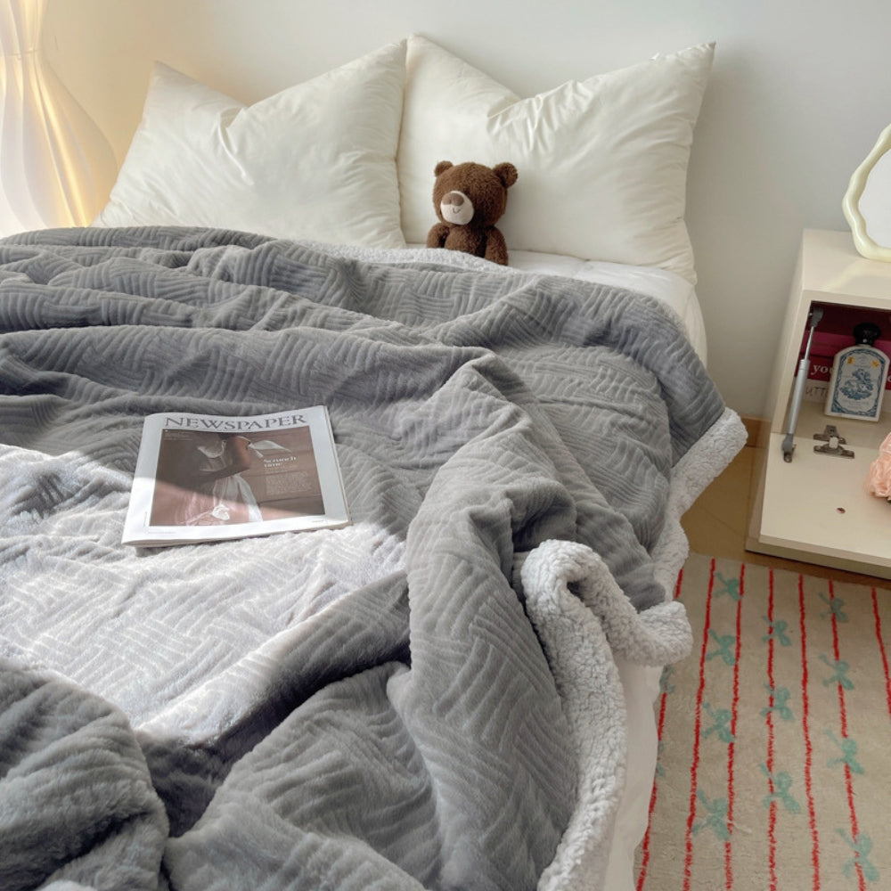 Reversible Double-Sided Plush Throw Blanket with Textured Weave – Ultra-Soft Microfiber for Couch, Bed & Naps | Thomler
