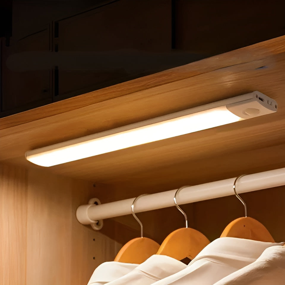 Motion Sensor Night Light Aluminium USB-C Rechargeable Wireless for Hallway Bedroom Wardrobe | Thomler