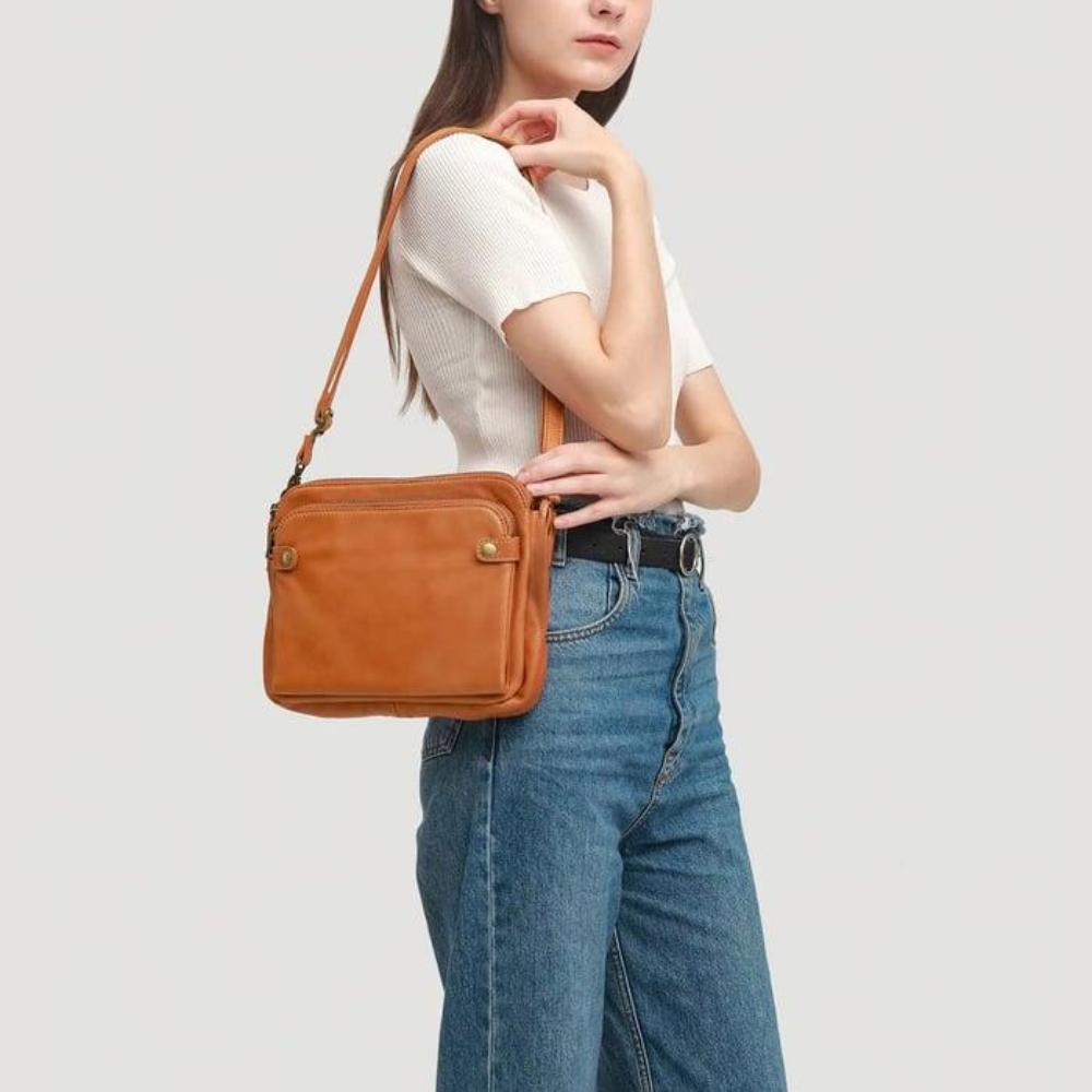 Full-Grain Leather Shoulder Bag with Integrated Wallet & Card Slots - Spacious Crossbody Purse for Women - Adjustable Strap Handbag for | Thomler