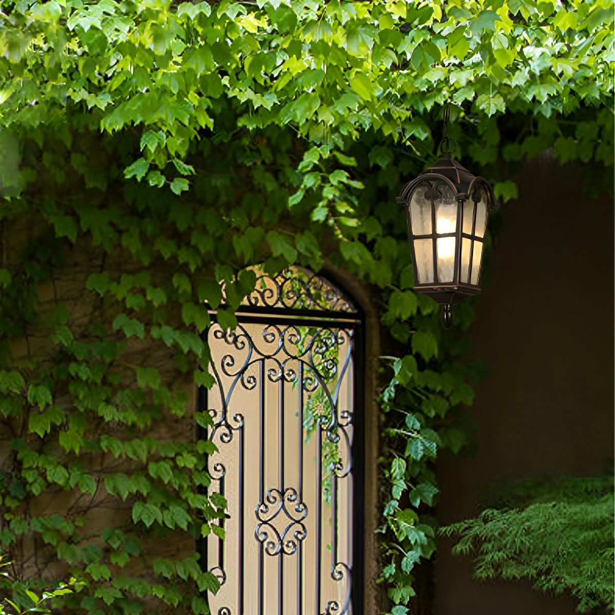 Weather-Resistant Die-Cast Aluminum Hanging Lantern with Glass Panels & LED Bulb for Porch, Patio & Garden Décor | Thomler