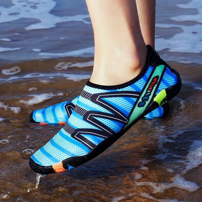 Quick-Dry Water Shoes for Swimming, Beach & Water Sports | Lightweight Aqua Socks with Drainage Holes & Anti-Slip Sole | Barefoot Wet | Thomler