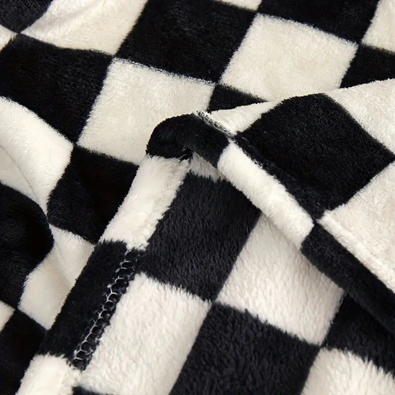 Checkered Throw Blanket – Heavyweight Fleece for Couch, Bed & Living Room | Thomler
