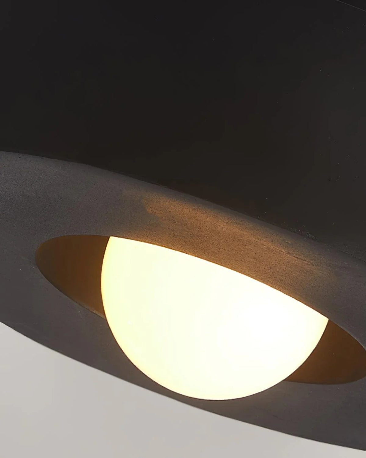 Moderne ronde plafondlamp van resin met geïntegreerde LED – minimalistische flush mount designlamp 30 cm | Sansoti