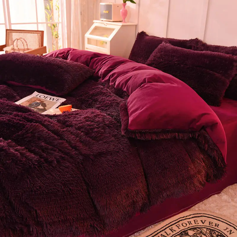 Ultra-Soft Sherpa Fleece Comforter Set – Plush Cloud-Like Warmth for Winter Nights | Thomler