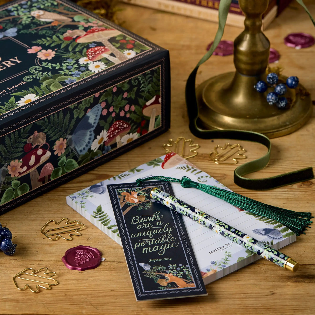 24-Day Stationery Advent Calendar – Daily Creative Supplies Countdown for December | Thomler
