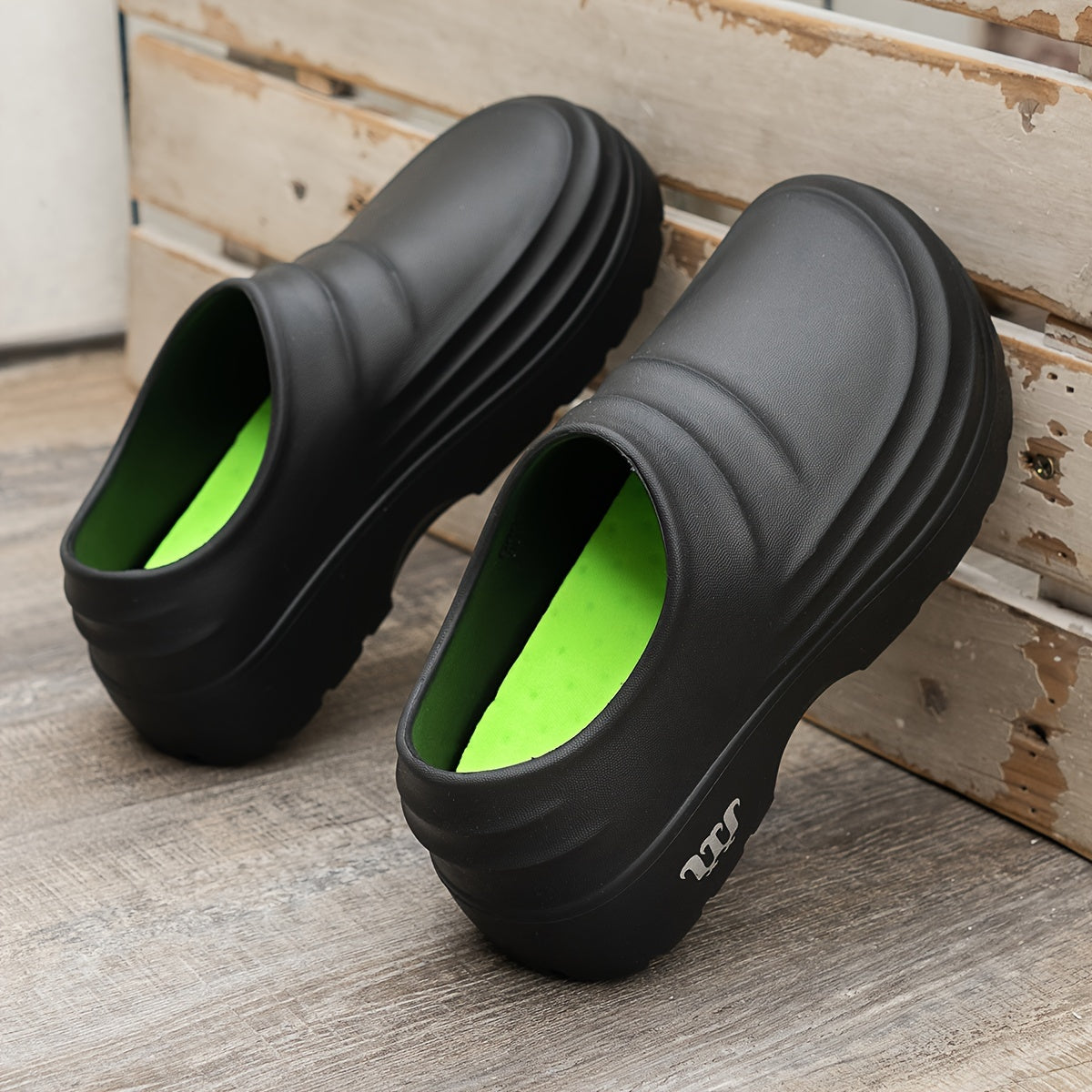 Waterproof Orthopedic Clogs with Gel Cushioning for All-Day Comfort – Anti-Slip Work Shoes for Kitchen, Hospital & Garden Use | Thomler