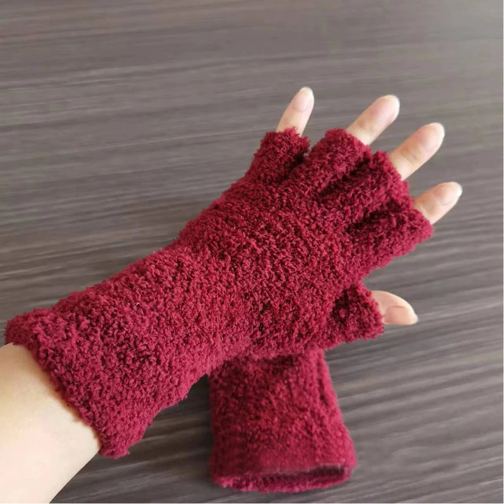 Plush-Lined Convertible Knit Handwarmers for Touchscreen Use | Thomler