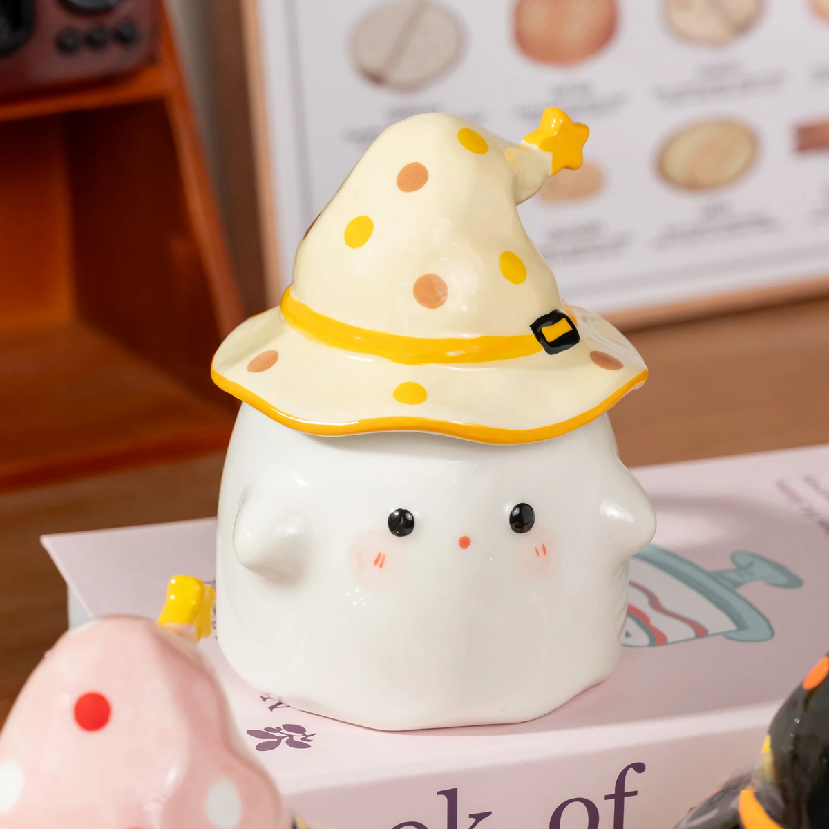 Ceramic Ghost Mug with Lid – Halloween Coffee Cup for Seasonal Beverages | Thomler