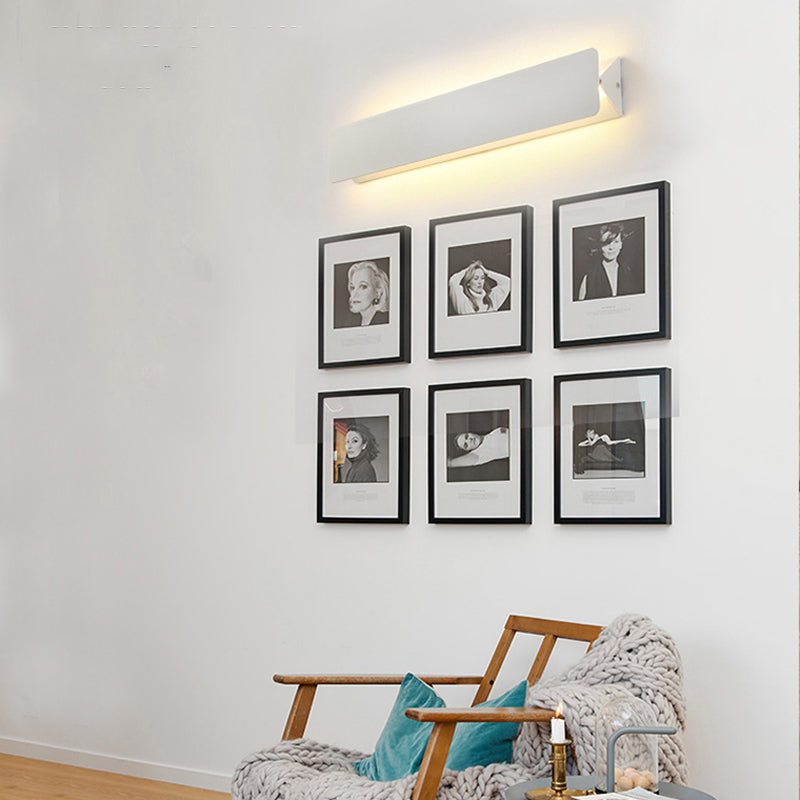 Adjustable Metal LED Wall Light with Pivoting Head for Living Room & Hallway Lighting | Thomler