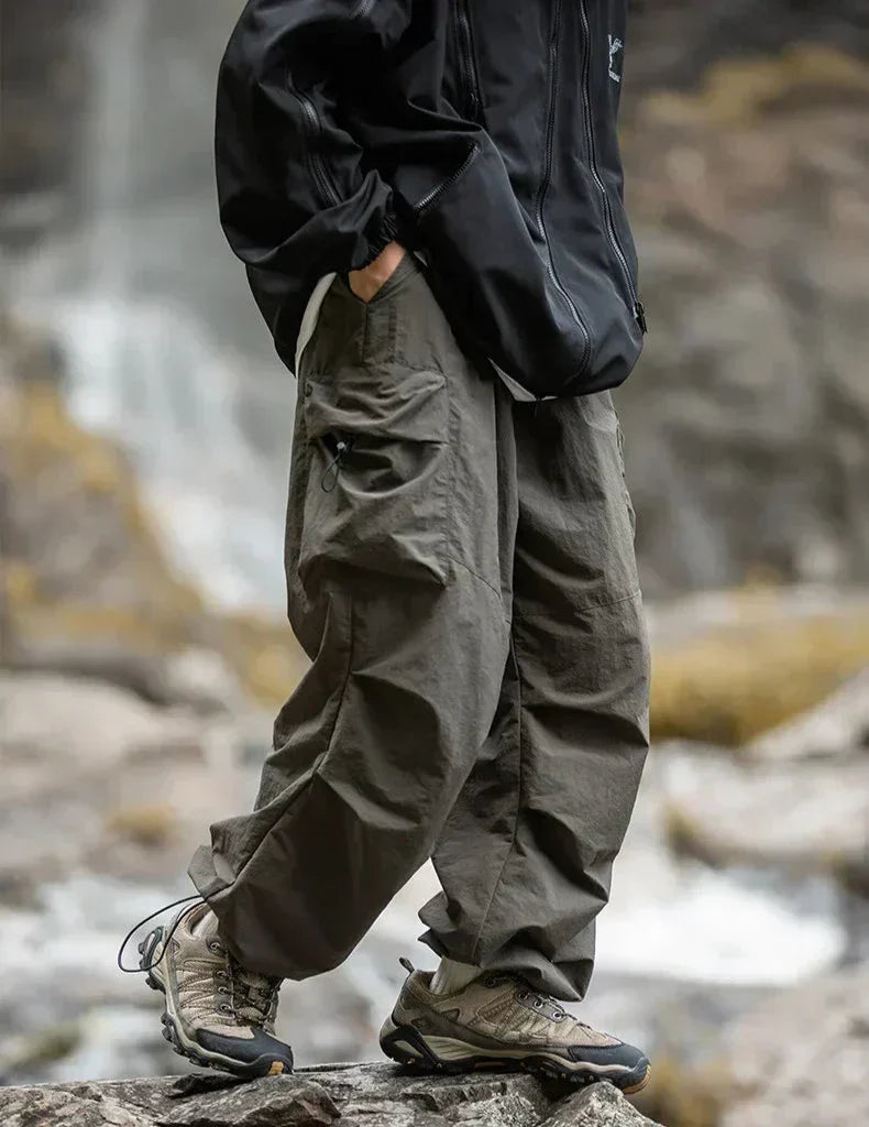 Rain-Ready Cargo Pants for Women – Waterproof Outdoor Trousers with Relaxed Fit for Hiking, Travel & Everyday Wear | Thomler