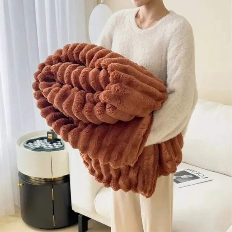 Plush Striped Throw Blanket - Faux Fur Weighted Comfort Blanket for Couch & Bed - Ultra Soft Decorative Stripe Pattern for Living Room & | Thomler
