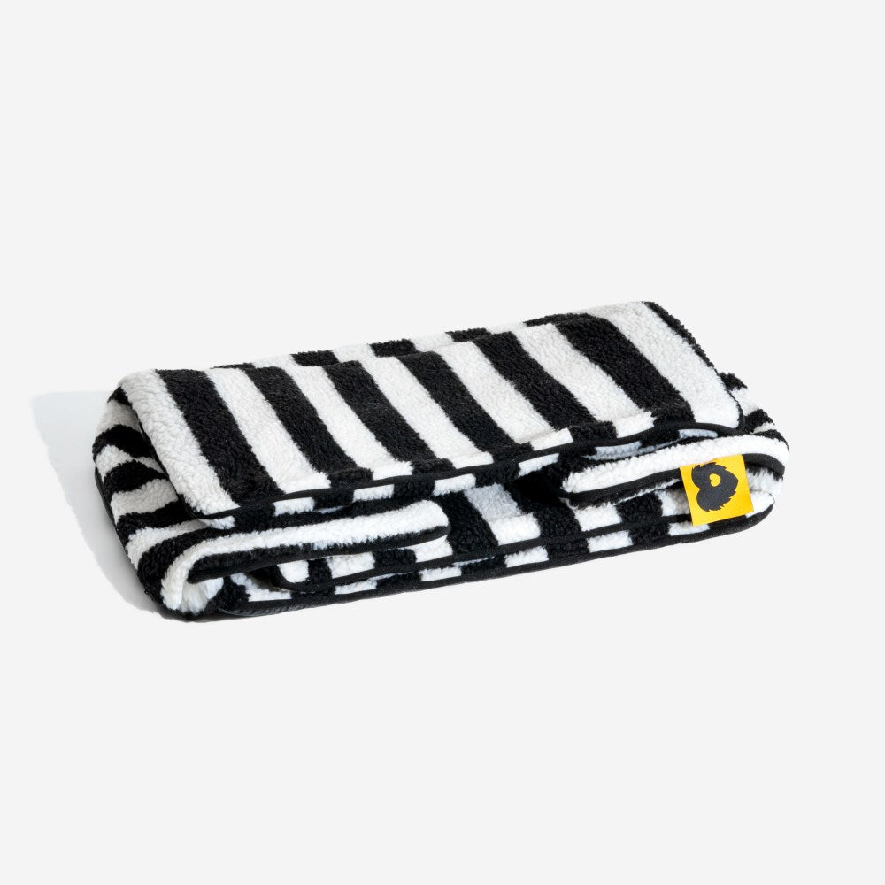 Plush Pet Couch with Washable Cover - Dual-Layer Cushioned Lounger for Dogs & Cats - Striped Fleece Nap Spot | Thomler
