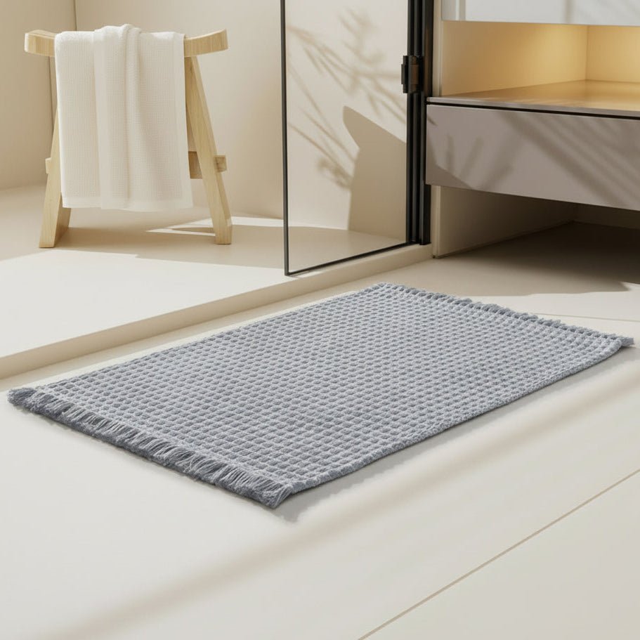 Plush Microfiber Bathroom Rug with Non-Slip Rubber Backing – Ultra Absorbent Memory Foam Bath Mat for Shower, Tub & Bathroom Floor | Thomler