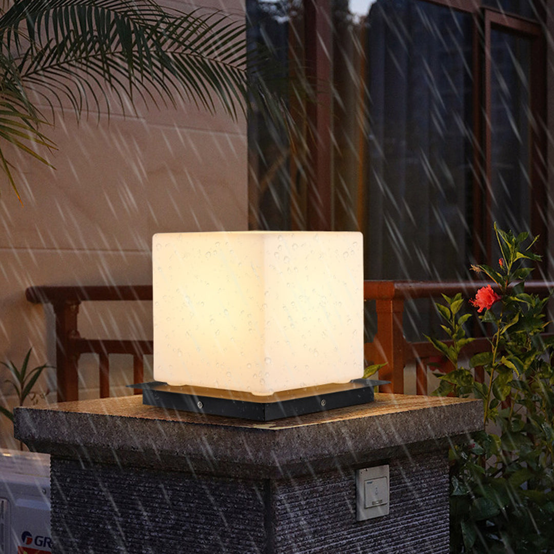 Contemporary Stainless Steel Bollard Lamp for Pathways, Driveways & Courtyards – Waterproof LED Column Light with Warm Glow | Thomler