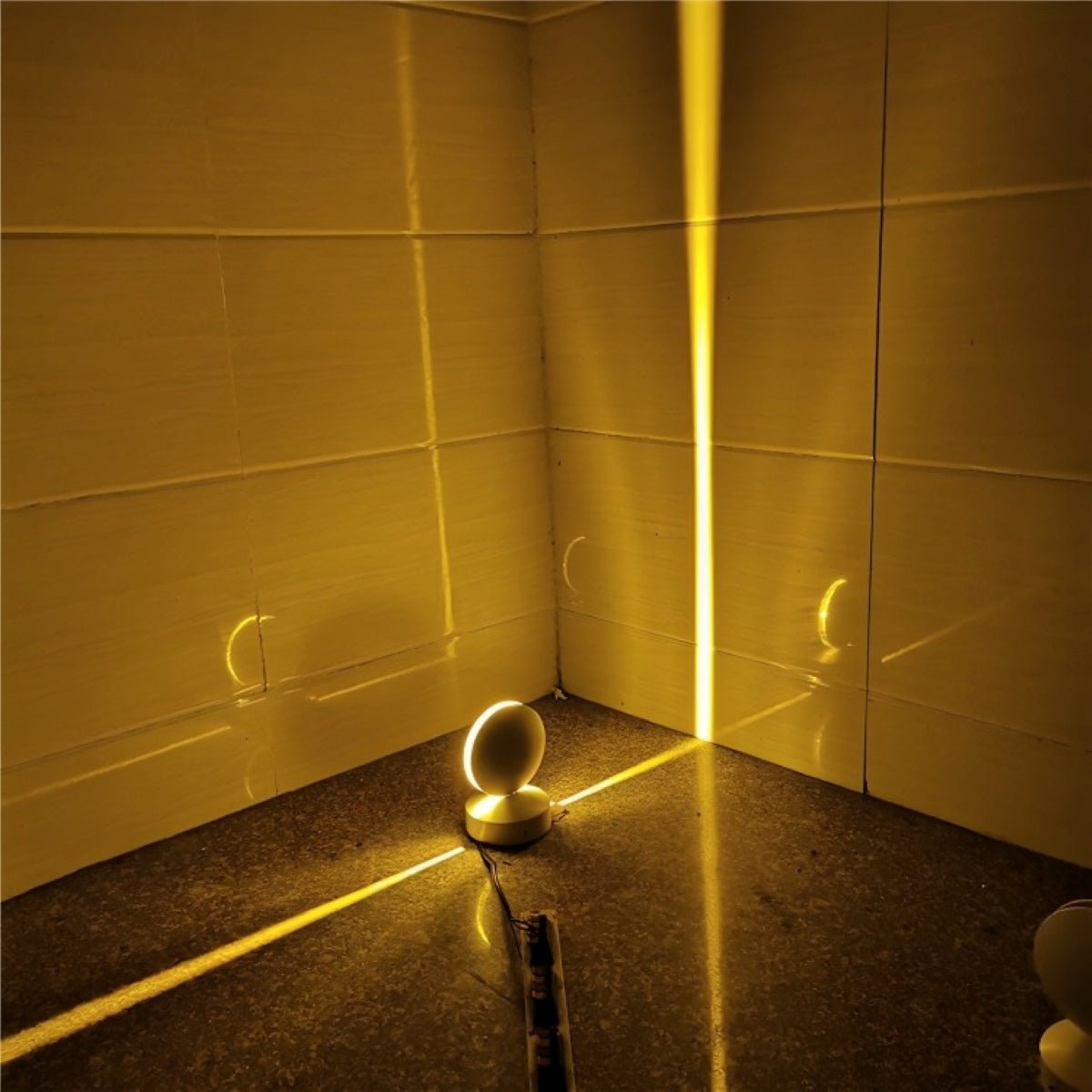 Modern Aluminum LED Accent Light for Hallways & Entryways – Adjustable Beam with Temperature & Color Options | Thomler