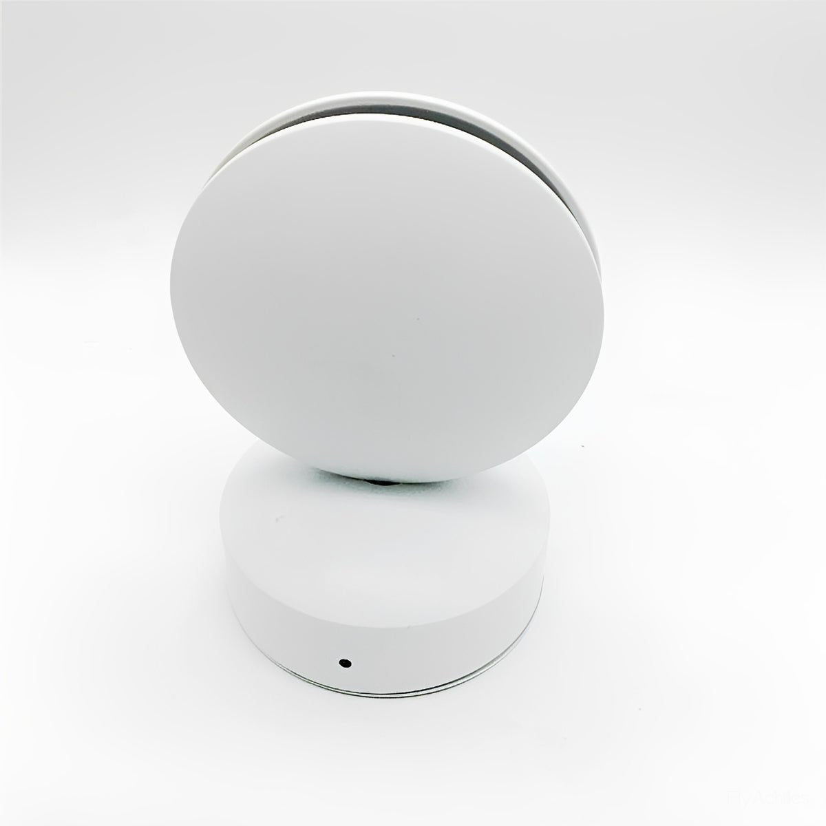 Modern Aluminum LED Accent Light for Hallways & Entryways – Adjustable Beam with Temperature & Color Options | Thomler