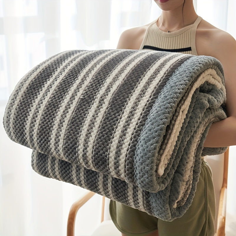 Ultra-Soft Plaid Fleece Throw Blanket for Couch & Bed – Cozy, Lightweight & Machine Washable – Winter Home Decor Accent for Living Room | Thomler