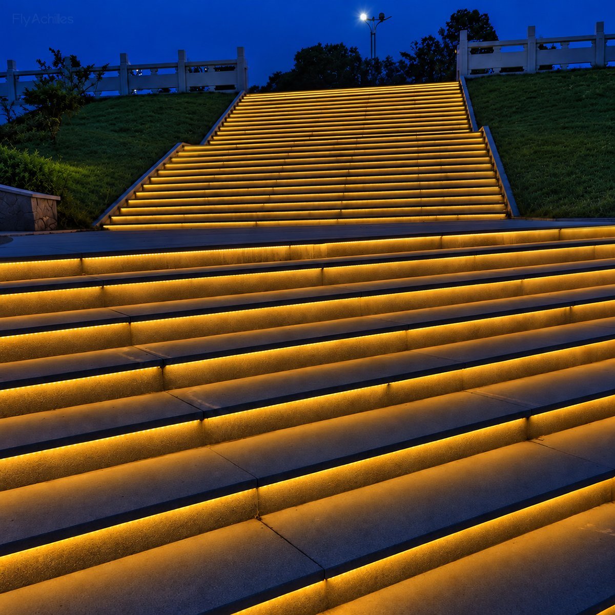 Submersible COB Strip Lighting for Stairs, Pools & Walkways – IP68 Rated 24V System | Thomler