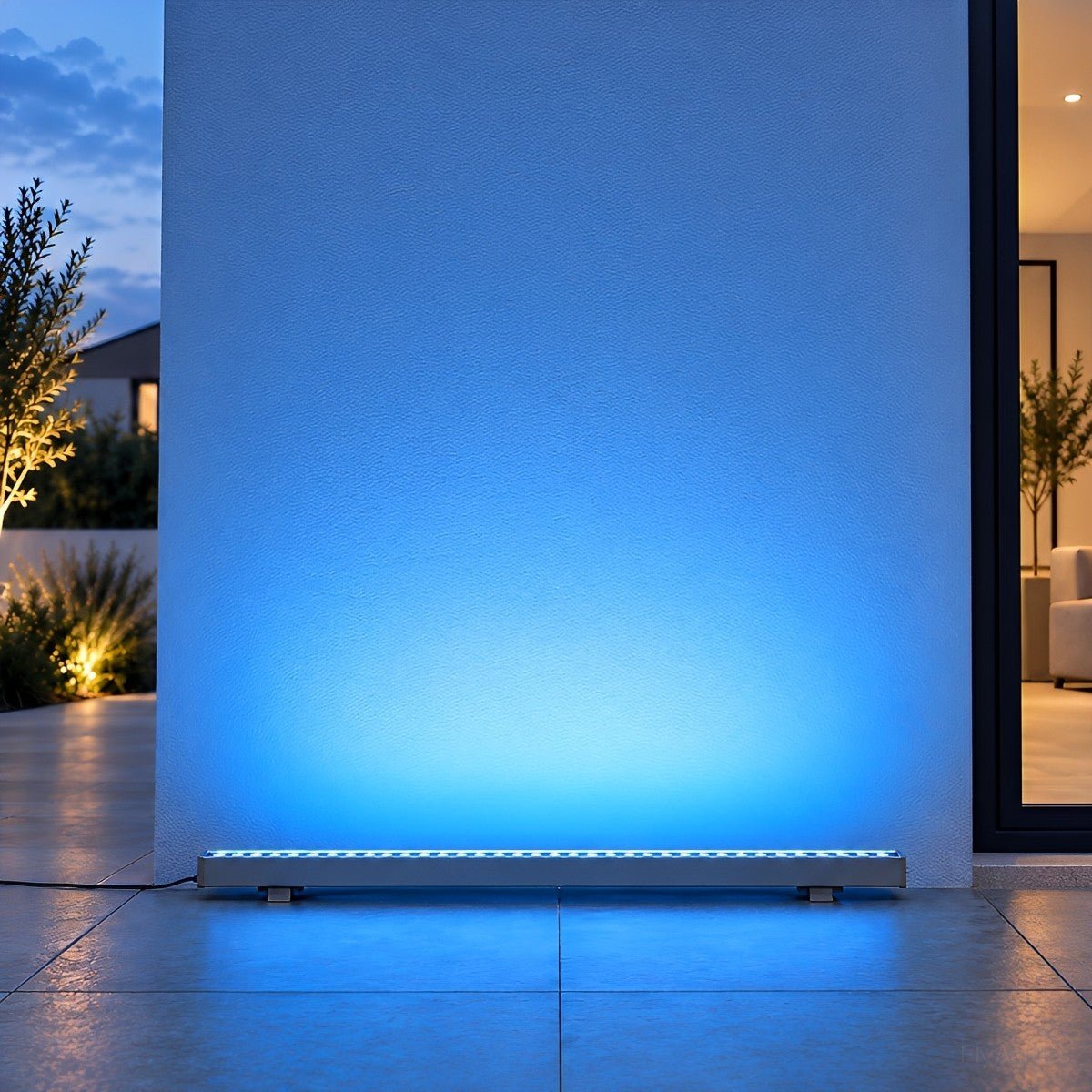 39 in Outdoor LED Linear Flood Light 24V DC – Low Voltage Architectural Uplight for Facades & Landscapes – IP65 Weatherproof | Thomler