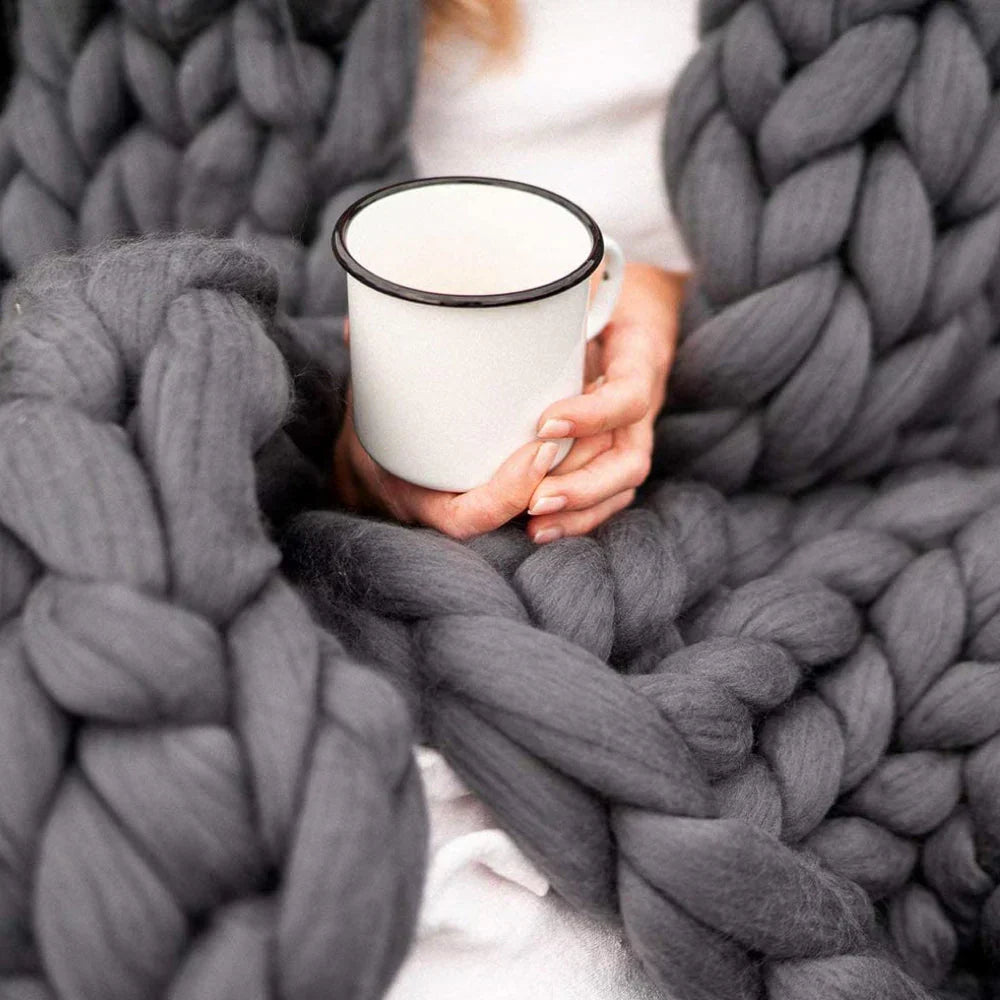 Super Bulky Arm Knitting Yarn 35 oz Merino-Style Wool for Throw Blankets, Cushions & Home Décor Crafts | Thomler