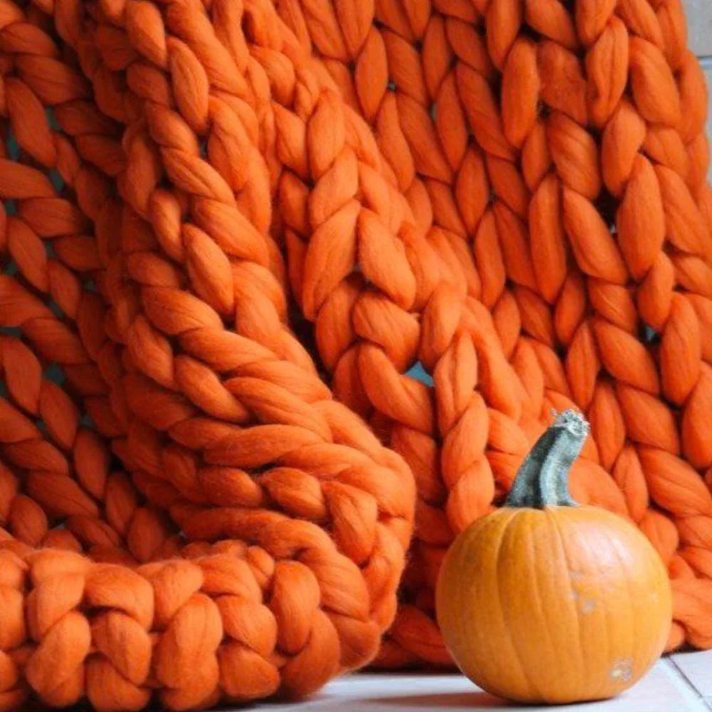 Super Bulky Arm Knitting Yarn 35 oz Merino-Style Wool for Throw Blankets, Cushions & Home Décor Crafts | Thomler