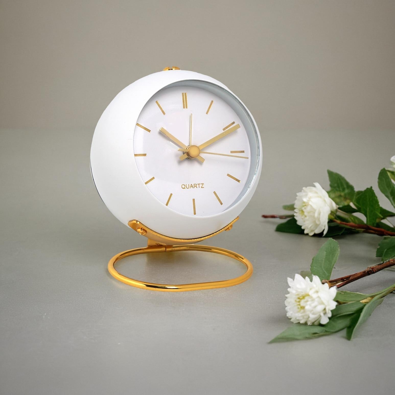 Table Clock Metal Quartz 10.5 cm 4.1 Inch Green Gold Bedroom Desk Retro Analog Nightstand Clock | Thomler