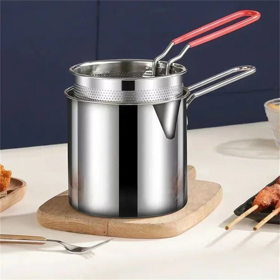 Stovetop Frying Pot with Oil Drainer Basket – 41 fl oz Stainless Steel Cooking Vessel for French Fries, Chicken & Tempura | Thomler